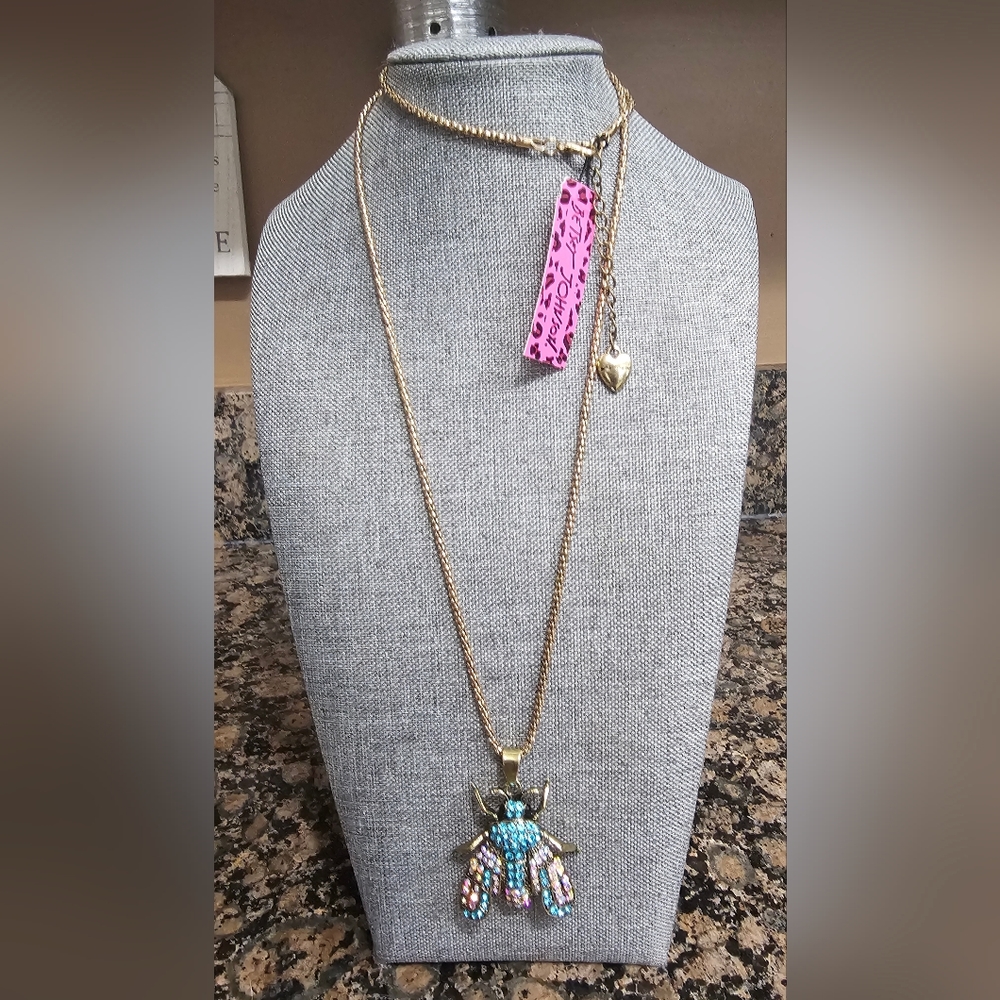NEW WITH TAGS Betsey Johnson Insect Pendant Necklace 28" Long W/ 3" Extender